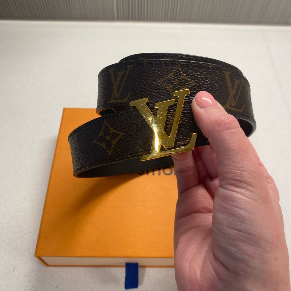 Louis Vuitton Black Womens Belt with Gold Buckle - Picture 2 of 7
